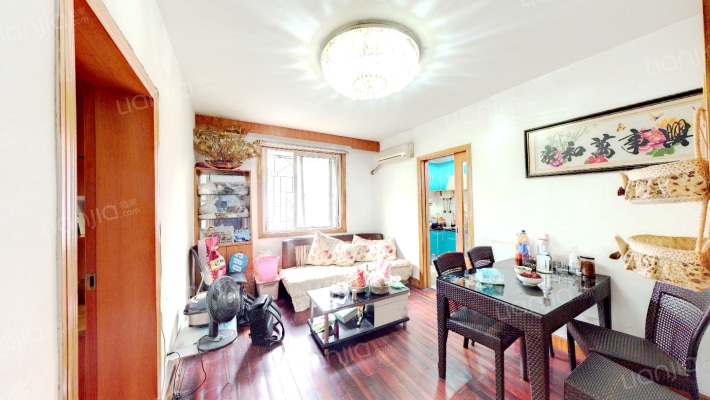 镇安社区贺丞新村二手房实景图