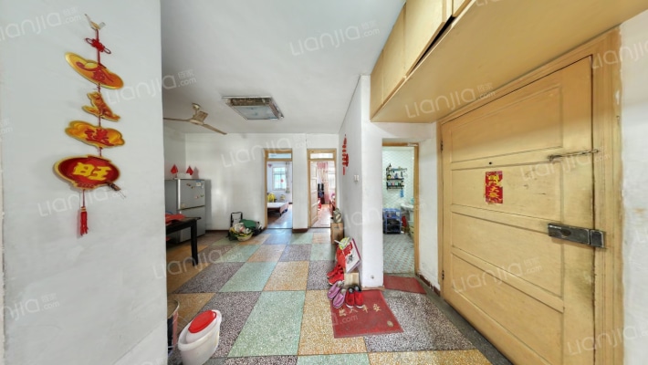实小住宅楼二手房实景图