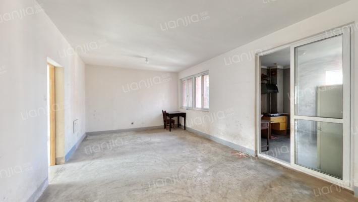 隆兴福里二手房实景图