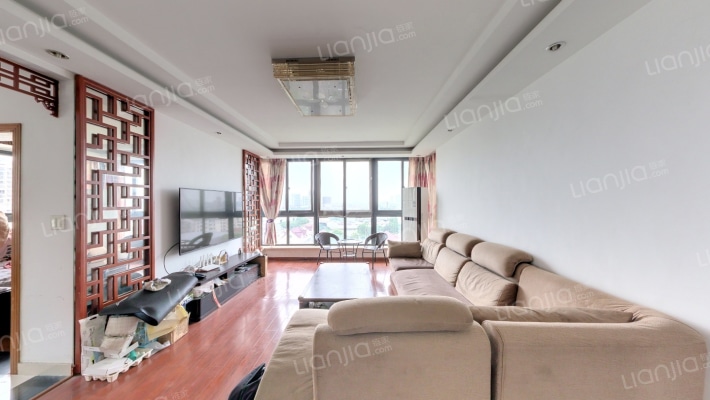 名都佳苑二手房实景图