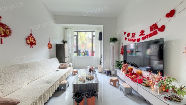 中建玖樾府二手房实景图