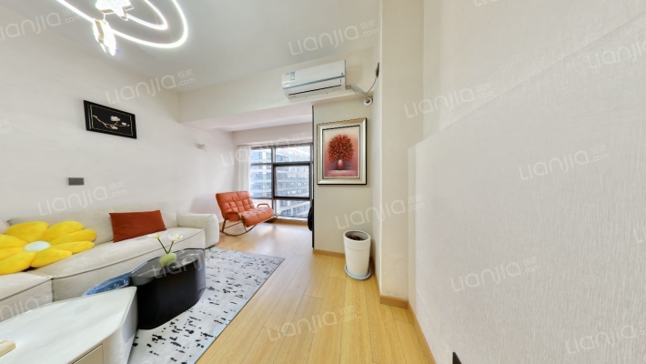 绿地缤纷城二手房实景图