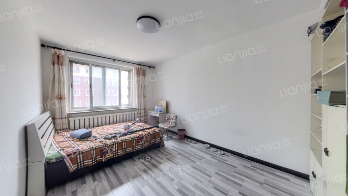 长客花园二手房实景图