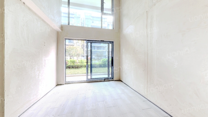 金科博翠宸章二手房实景图