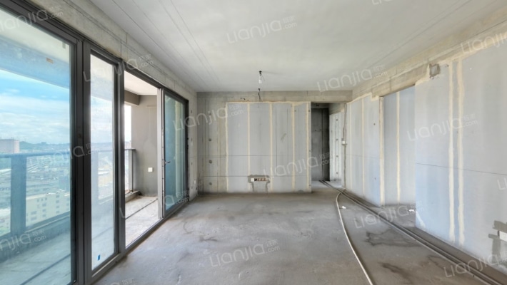 柏龙湾二手房实景图