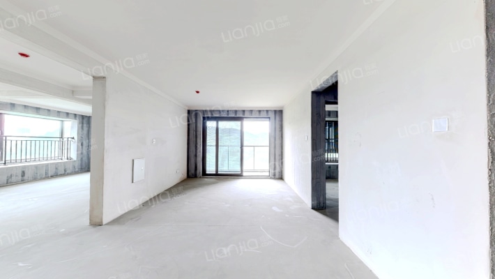 融创江岸臻园二手房实景图