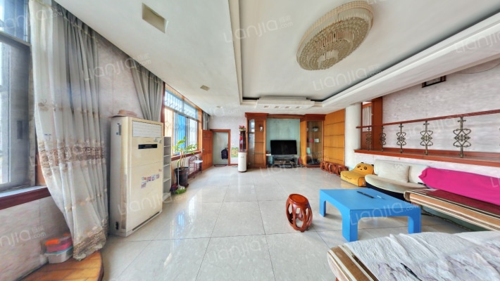 新加坡商业街147号二手房实景图