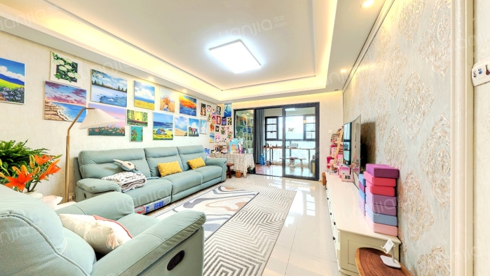 滨江俊园二手房实景图