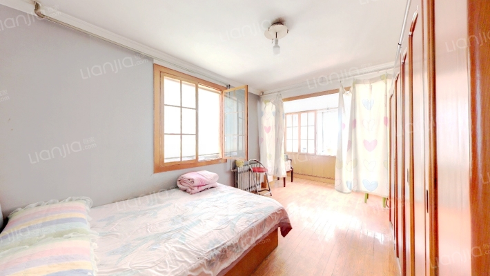 白秋街二手房实景图