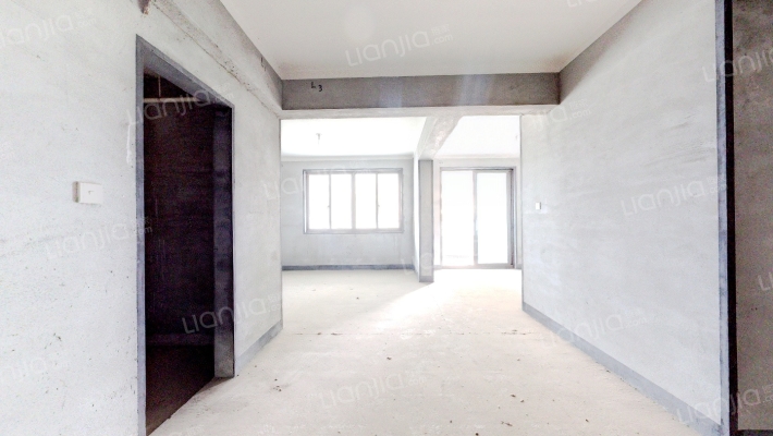 美丽春天府二手房实景图