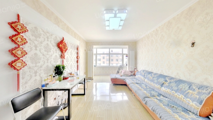 旗凯丽园二手房实景图