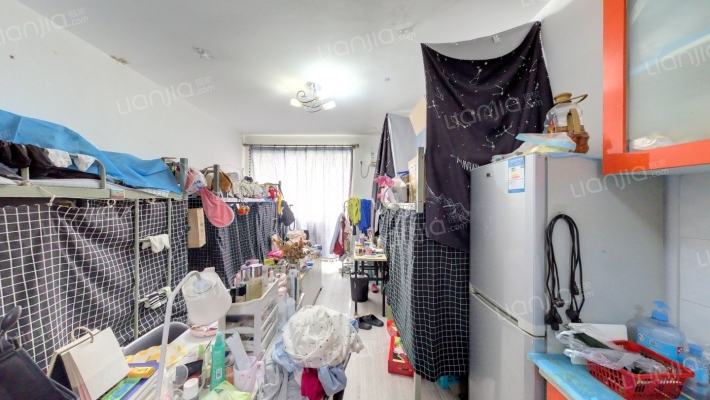 第六田园优仕公寓二手房实景图