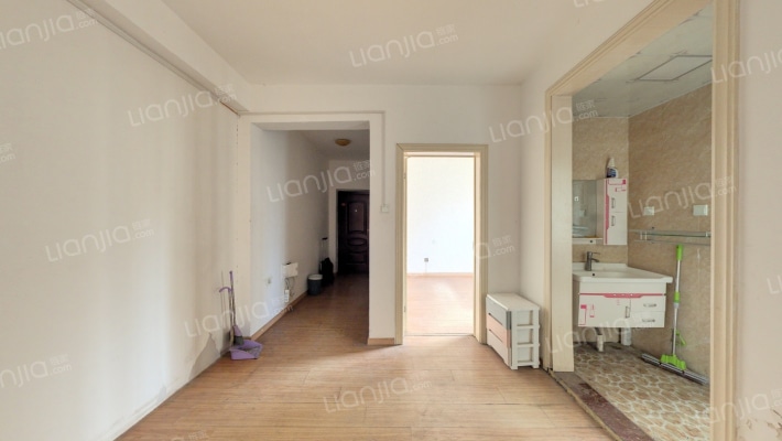 港利安居苑二手房实景图