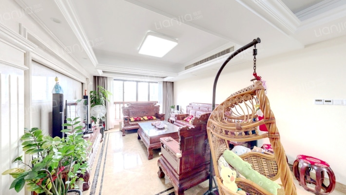 银泰城二手房实景图