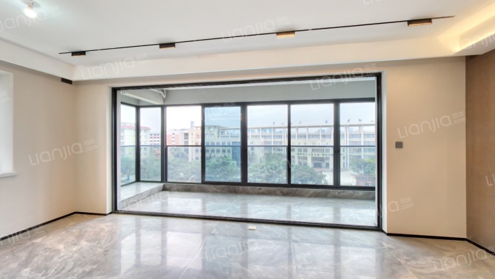 鳳起蘭庭二手房实景图