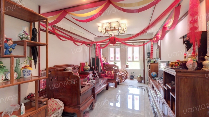 东岸虹苑二手房实景图