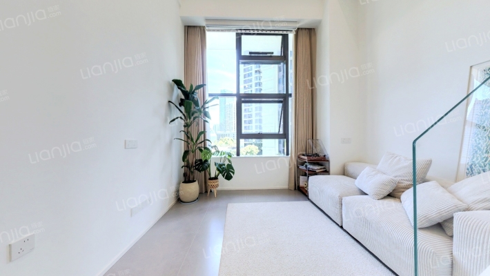 龙湖清能天奕公寓二手房实景图