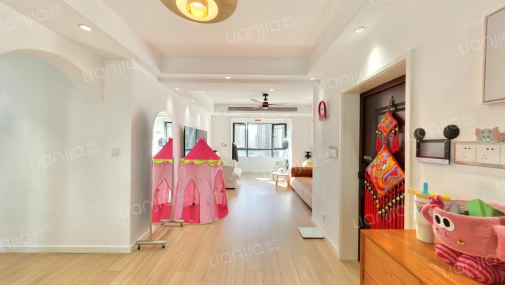 川海花园二手房实景图