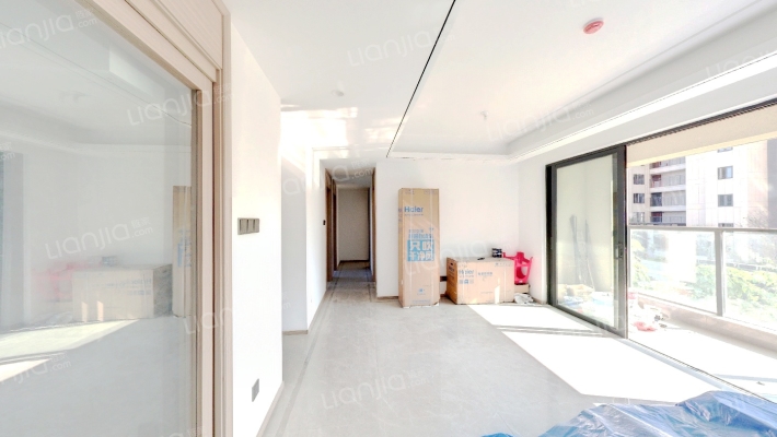 中梁正荣府二手房实景图