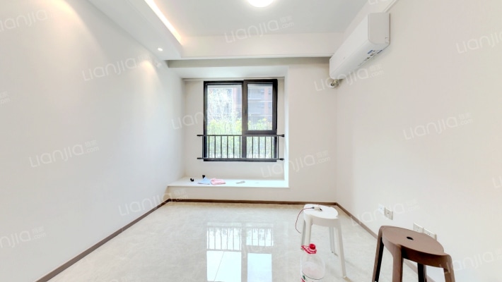 中建学府印悦二期二手房实景图