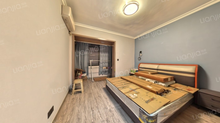 八二宿舍二区二手房实景图