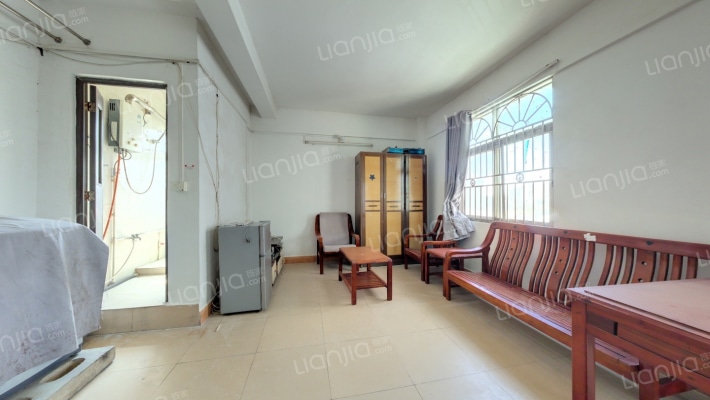 怡警苑小区二手房实景图