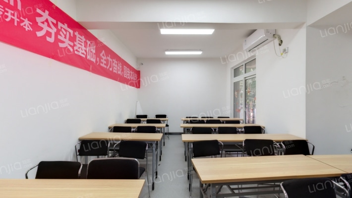 警察学院家属楼二手房实景图