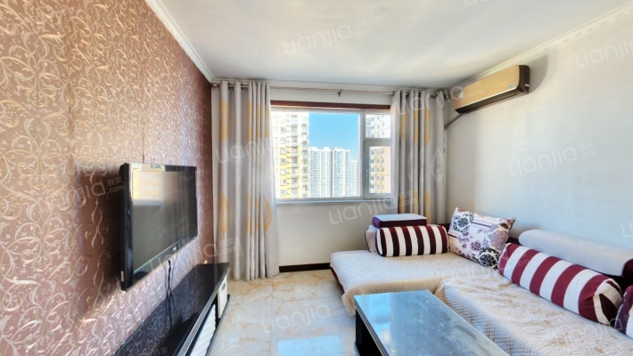 美罗城二手房实景图