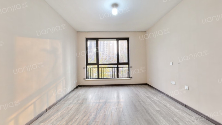 万科誉澜道二手房实景图