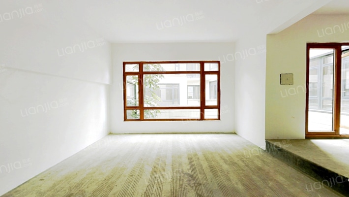 东方庭院二手房实景图