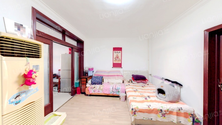 勤源里桃园楼二手房实景图