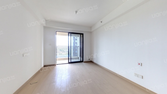 世茂云锦瑰海园二手房实景图