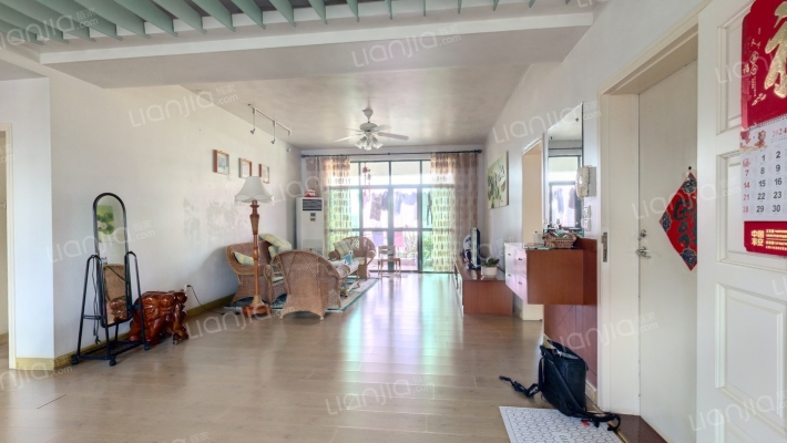 亚洲豪苑北区二手房实景图