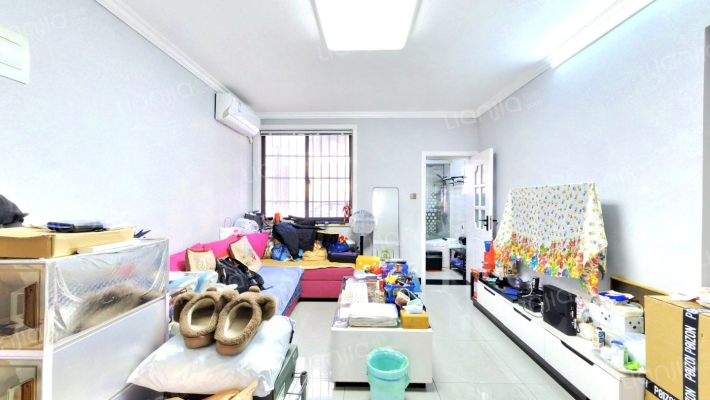 诚中城公寓二手房实景图