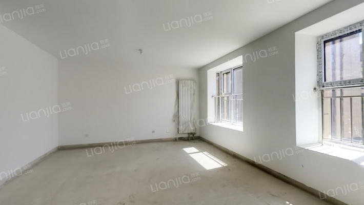 水韵华庭二手房实景图