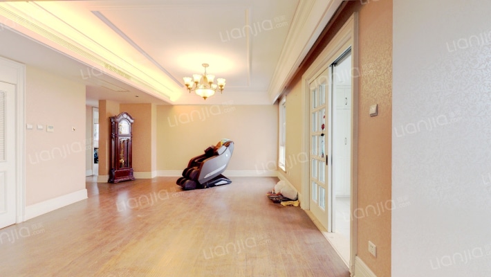 贝肯山莫缇园二手房实景图