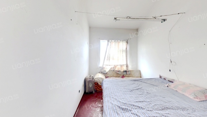 逸佳小区二手房实景图