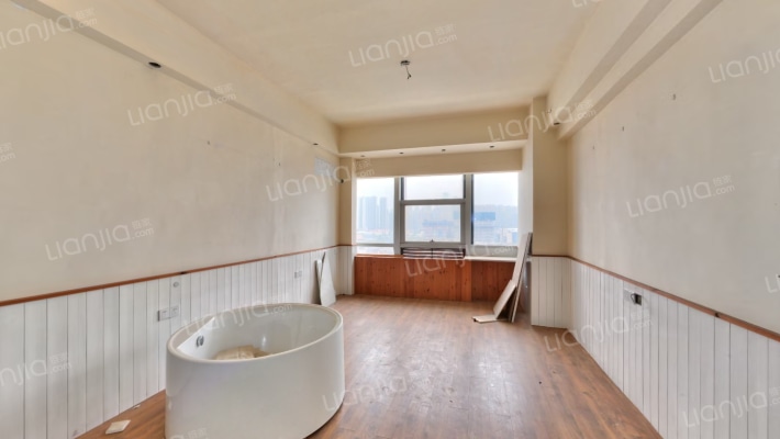 宇成开福广场二手房实景图