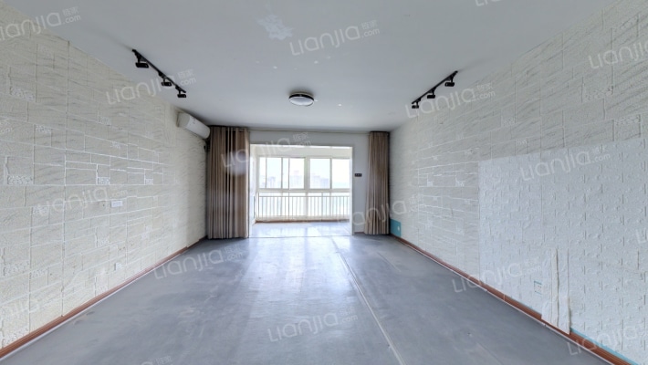 中航万年小区二手房实景图