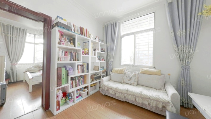 卧龙家属院二手房实景图