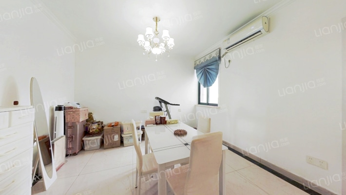 荷馨苑二手房实景图