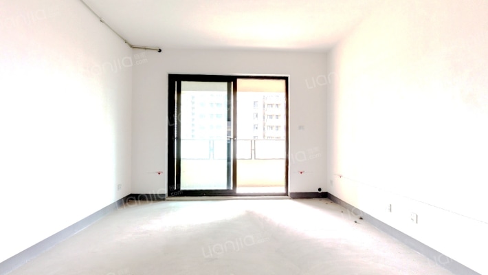 鲁能公馆二手房实景图