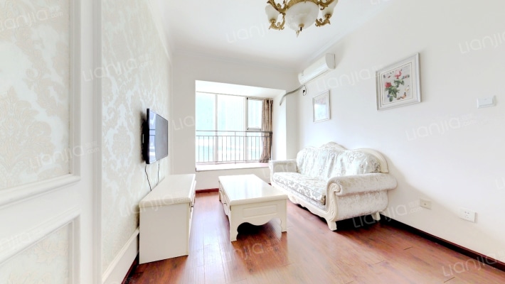 布鲁明顿广场二手房实景图