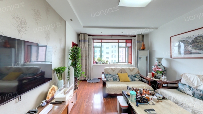 民泰龙凤苑B区二手房实景图