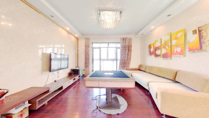 大江天际二手房实景图