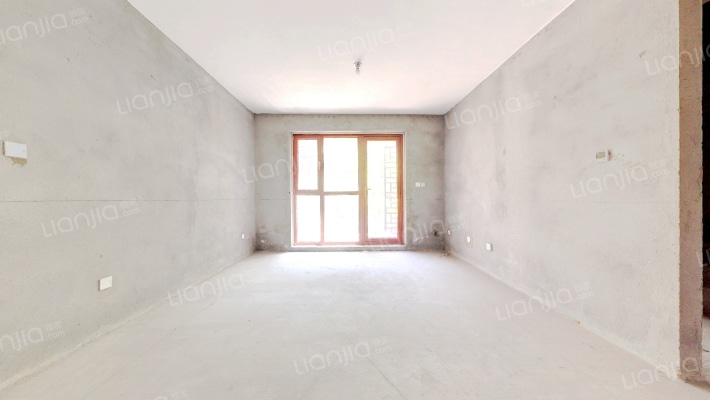 联谊枫林小镇二手房实景图