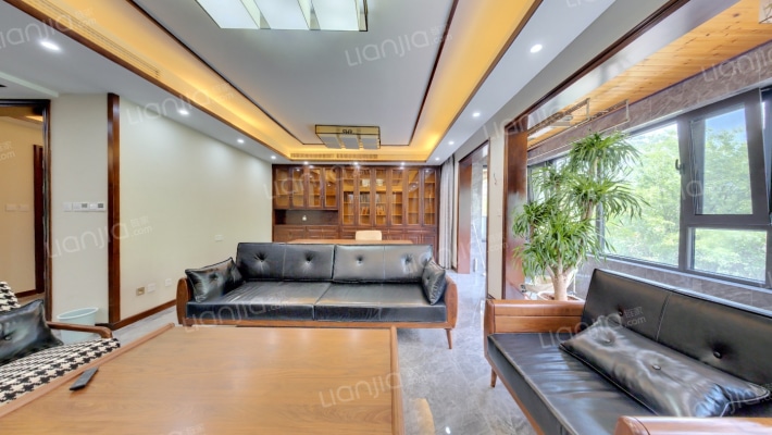 融创美盛芳园二手房实景图