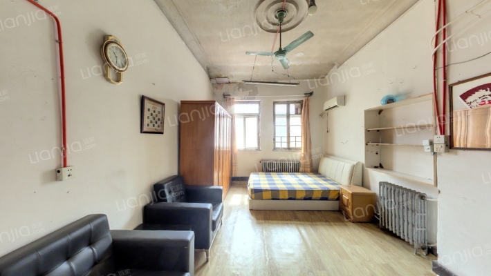 宝华里二手房实景图