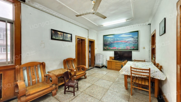 东湖宾馆宿舍二手房实景图