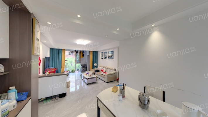 莲花国际B区二手房实景图